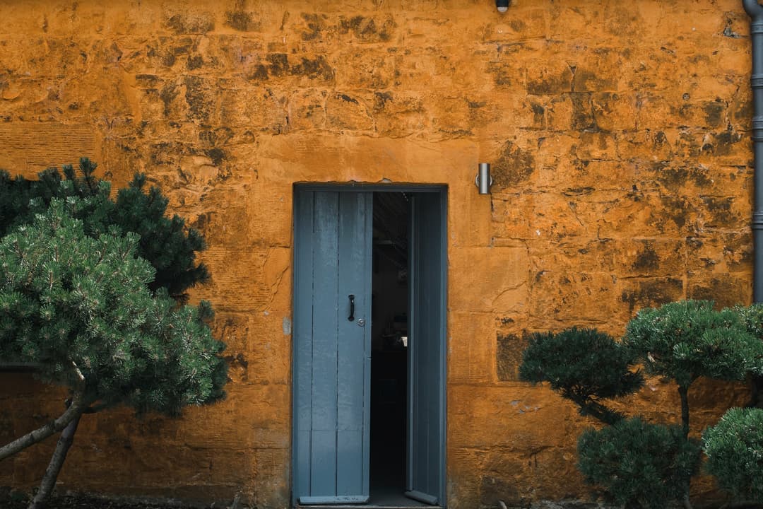 Stainless vs Wrought Iron — Which Is Best?